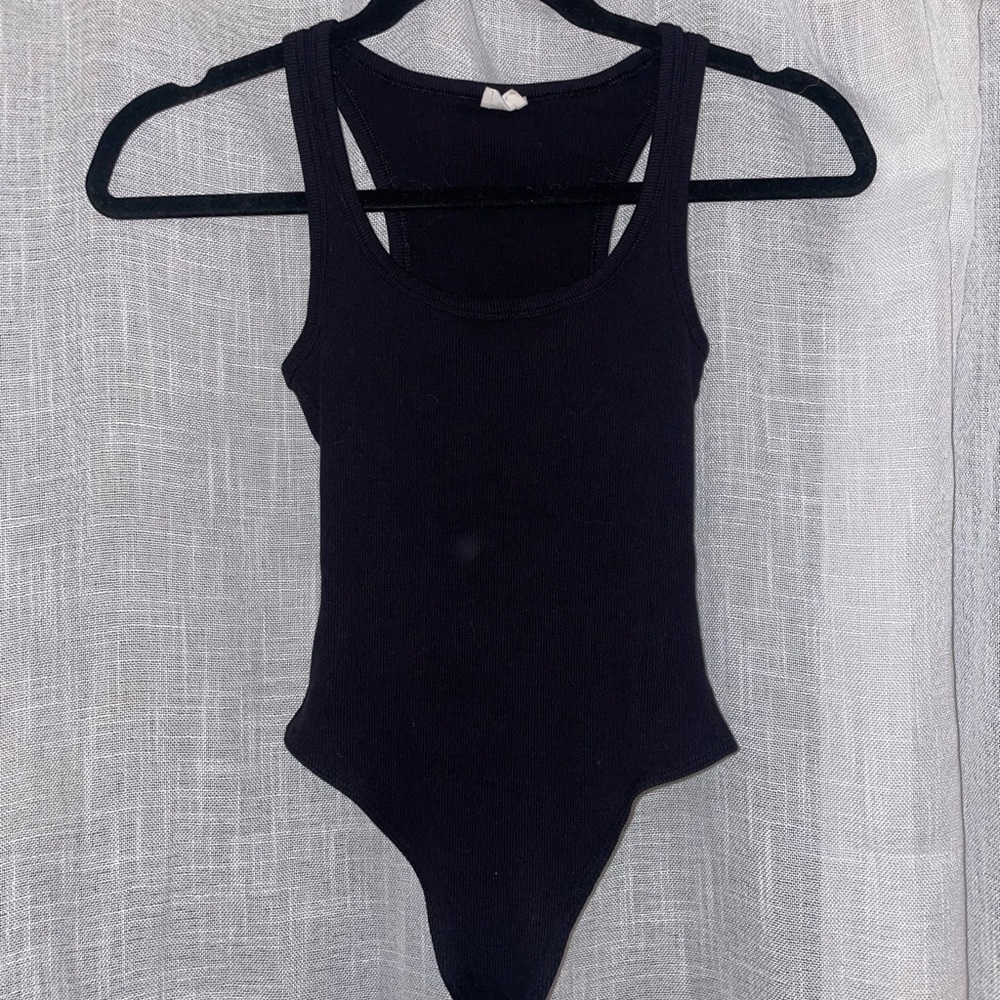 Aritzia Wilfred Free Thong Bodysuit